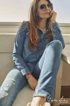 Le Temps des Cerises Chemise En Jeans Josy Bleue By Veronika Loubry-Femme Chemises Et Vestes