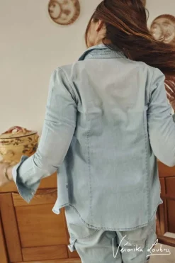 Le Temps des Cerises Chemise En Jeans Nude Bleue By Veronika Loubry-Femme Chemises Et Vestes