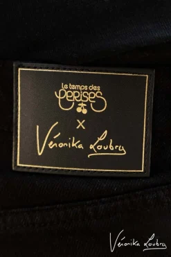 Le Temps des Cerises Short Court Veronika En Jeans Noir Destroy By Veronika Loubry-Femme Jupes & Shorts