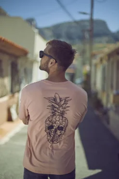 Le Temps des Cerises T-Shirt Holo Corail Imprime-Homme T-Shirts & Polos